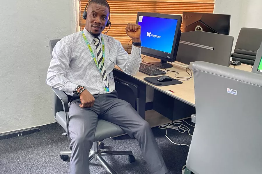 A Kappagee support operator at the Monrovia desk.